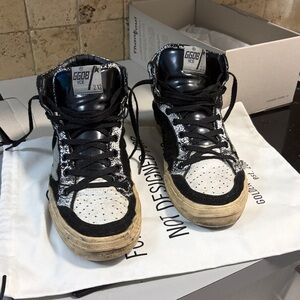 Golden Goose Black and White Sneakers. 42 EU.  9US